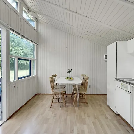 1 Bedroom Lovely In * Hampen