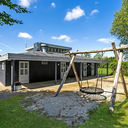 1 Bedroom Lovely In