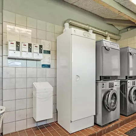 1 Bedroom Lovely In בית נופש