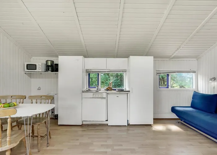 1 Bedroom Lovely In Feriehus *
