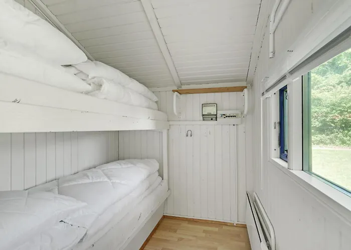 Feriehus 1 Bedroom Lovely In